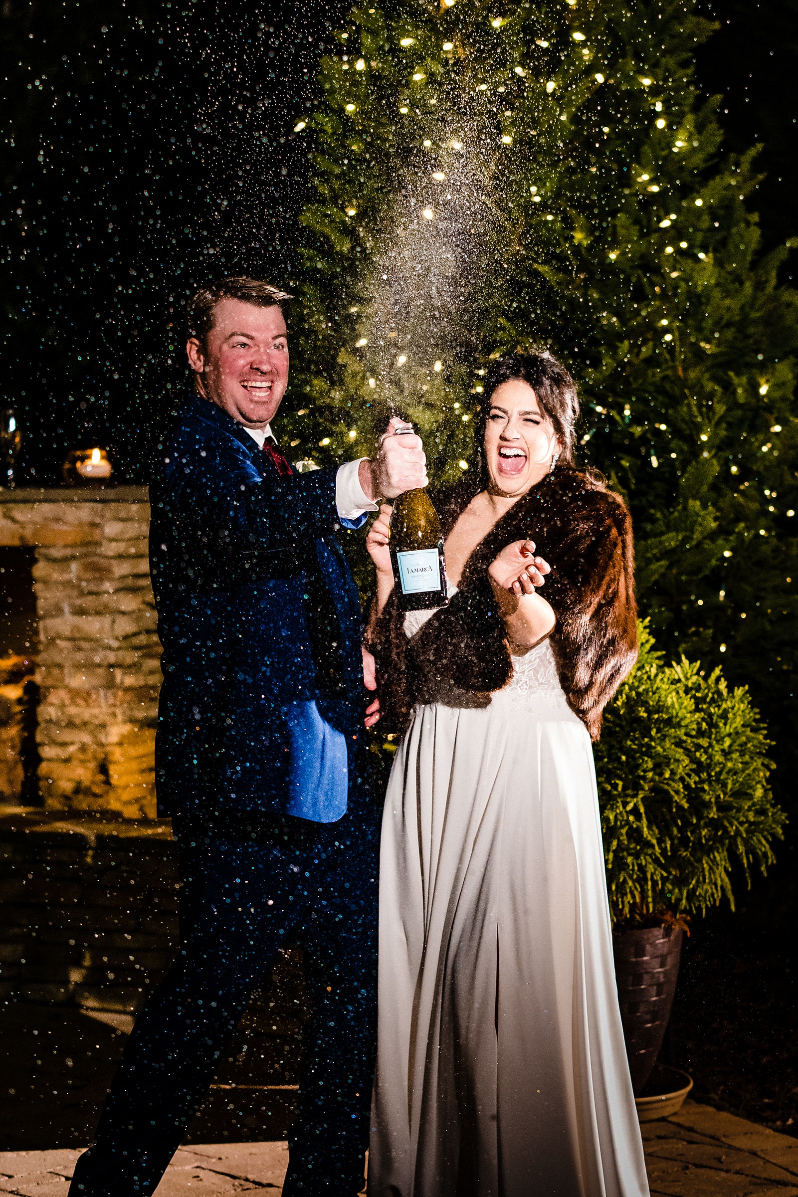 Get an epic champagne spray shot at your wedding!