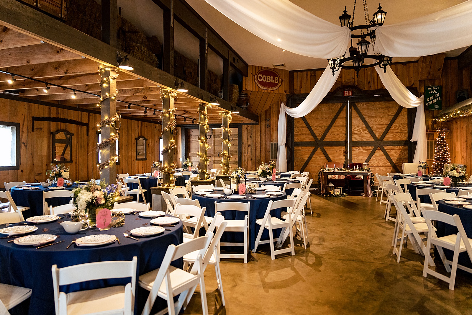 Shady Wagon Farm wedding reception details