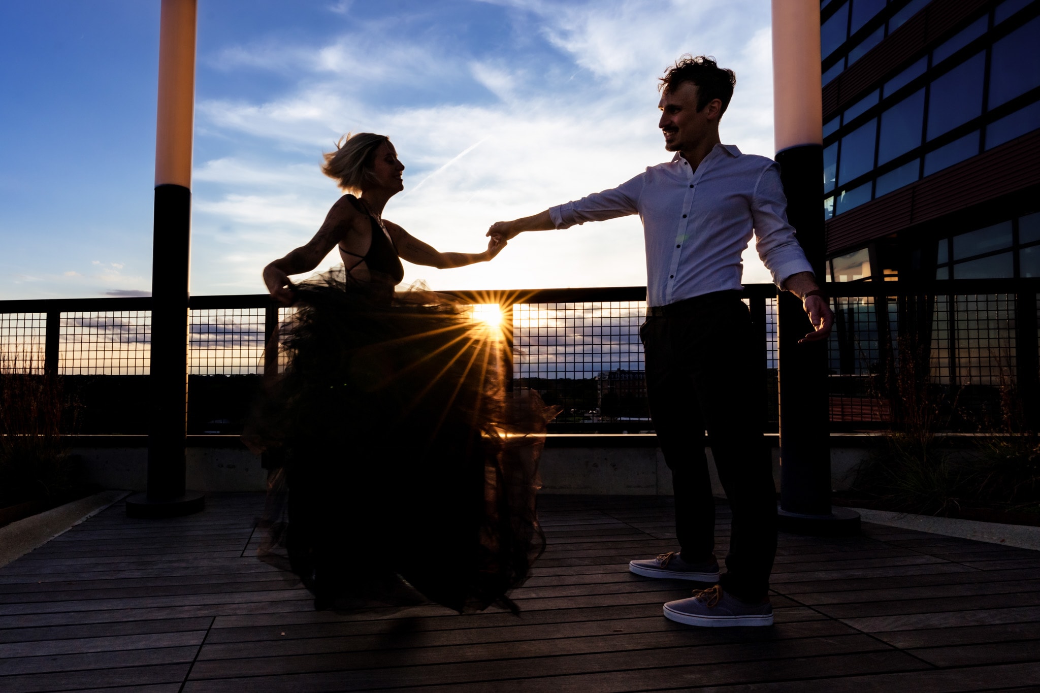 love a good silhouette as part of engagement or wedding photos | photos by Kivus & Camera