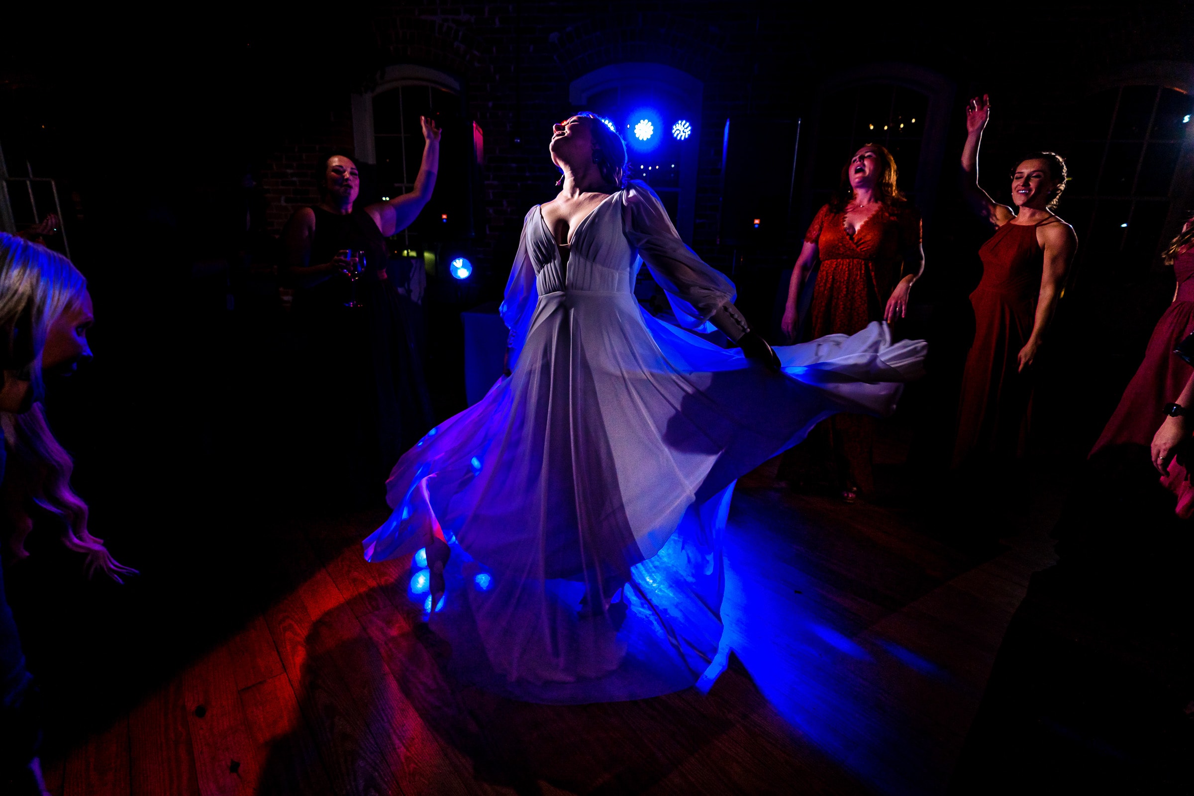 Fun dance floor wedding reception photos | photos by Kivus & Camera