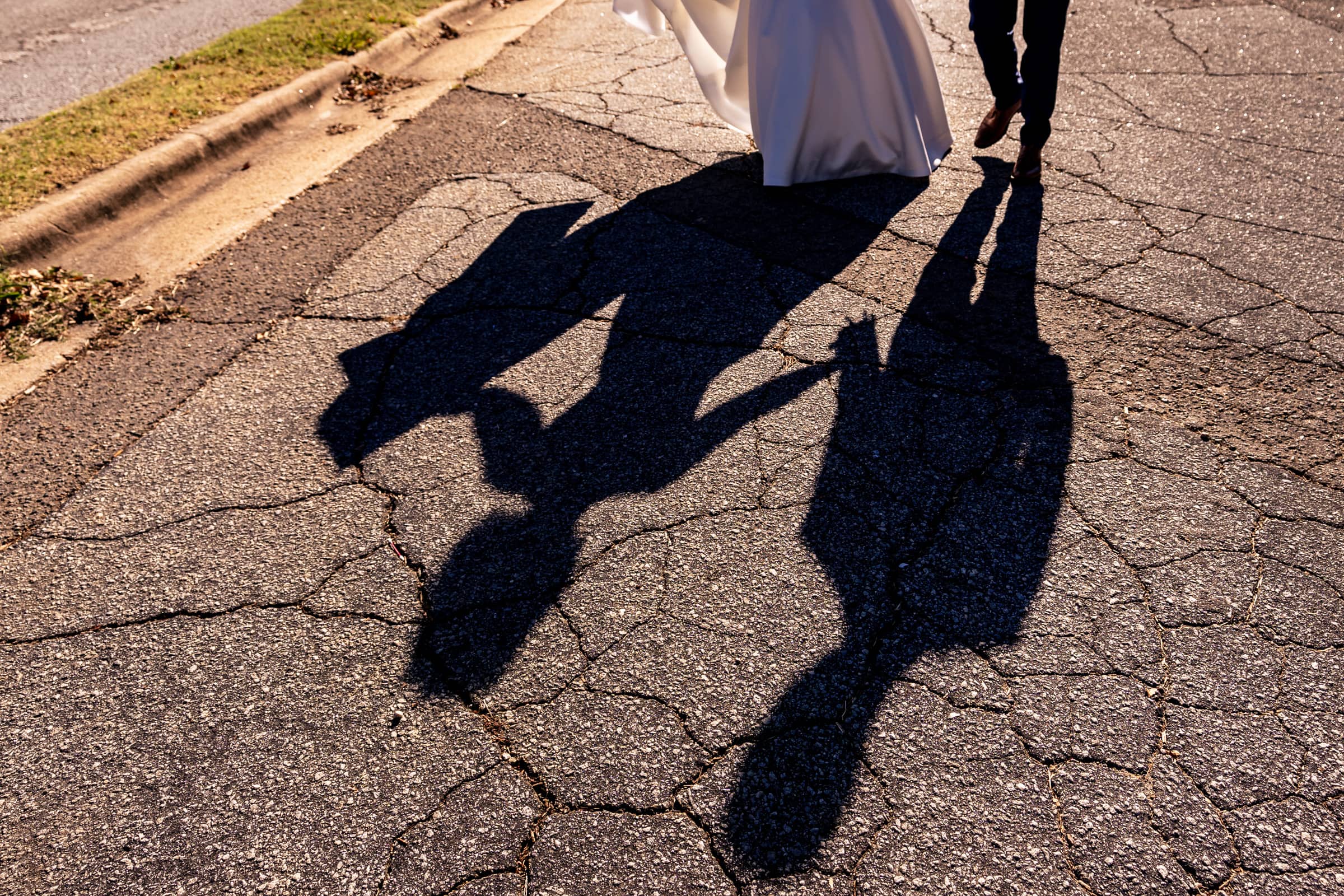 Shadow wedding portrait | photos by Kivus & Camera