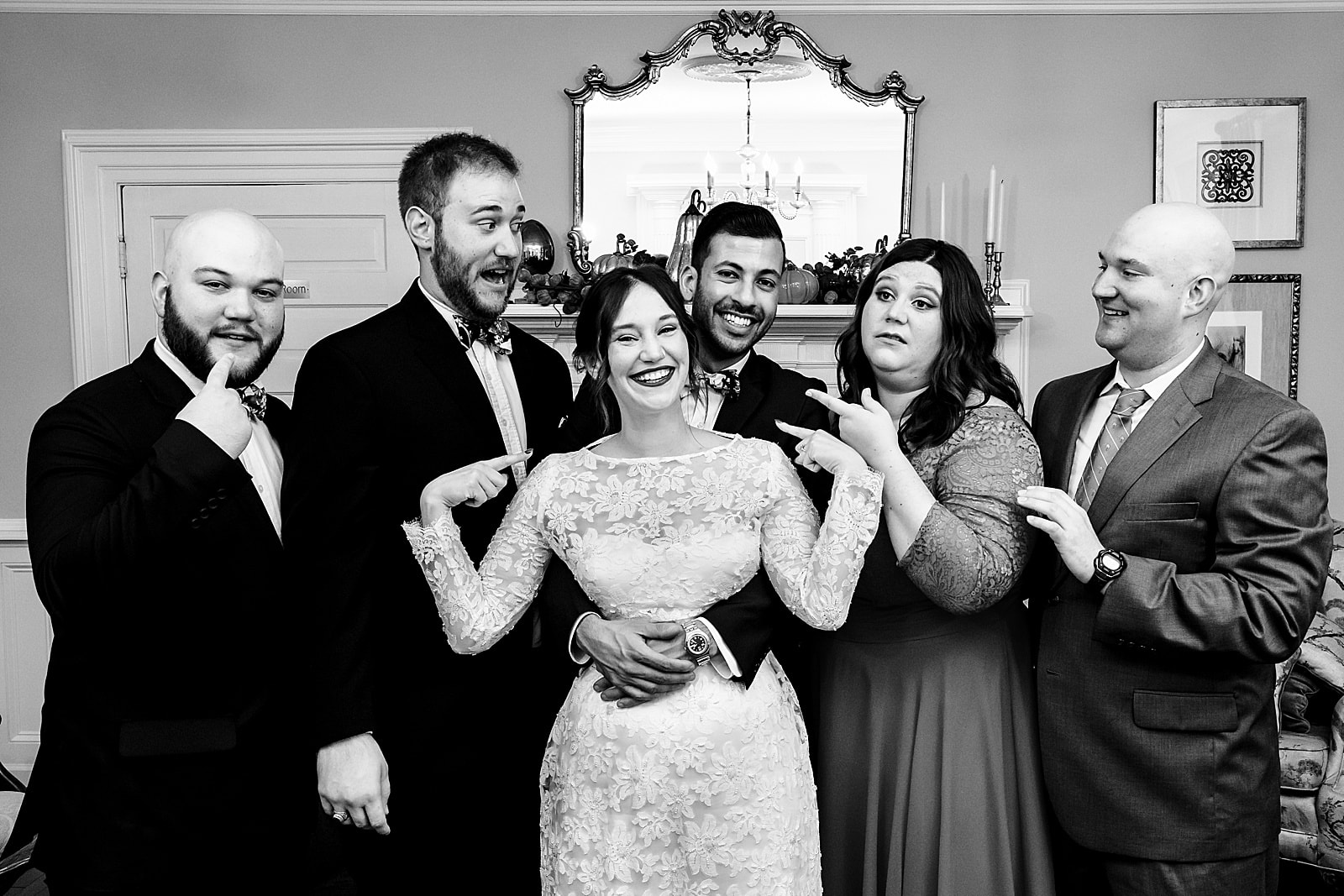 fun wedding photo: have all your siblings welcome their new in-law!