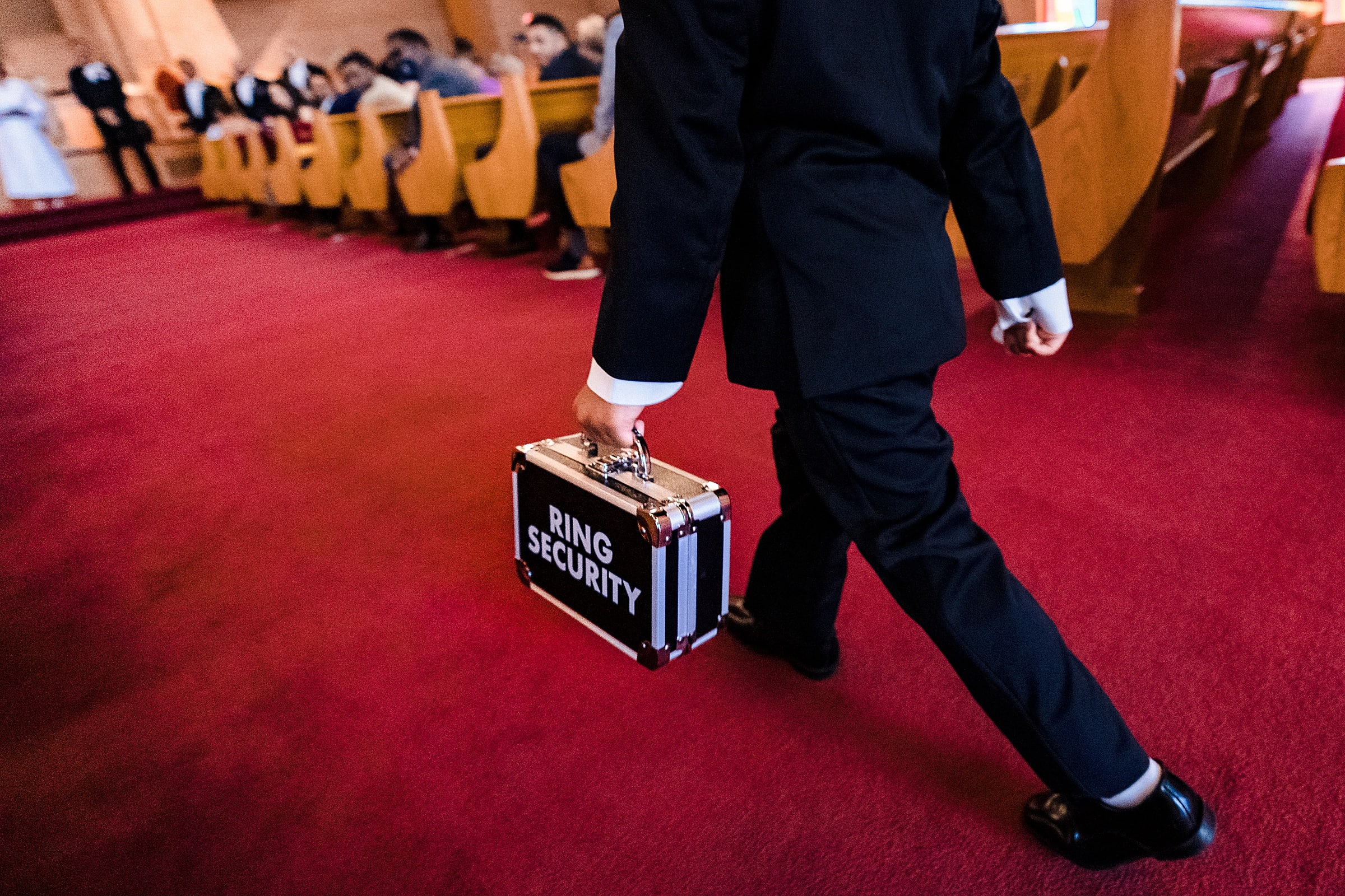 Ring bearer with a security case | photos by Kivus & Camera