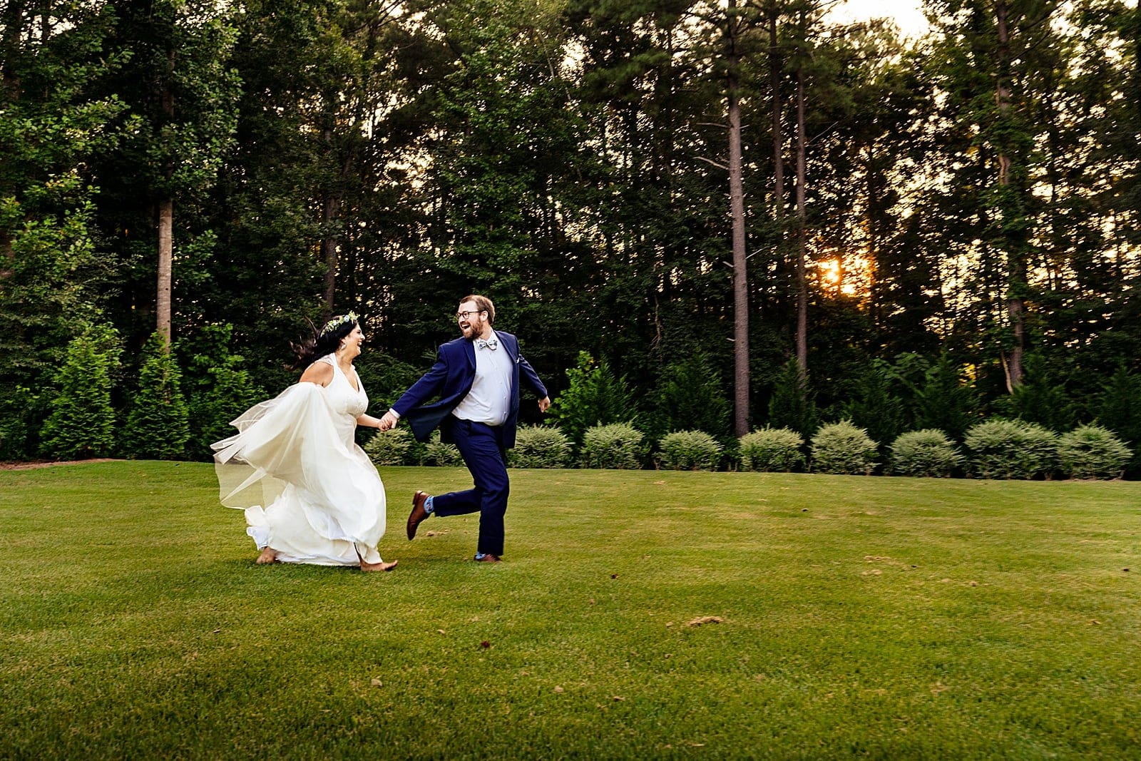 Have fun on your wedding day! Your portraits should leave you full of smiles. A good photographer will know how to make amazing images while you're having a fantastic time