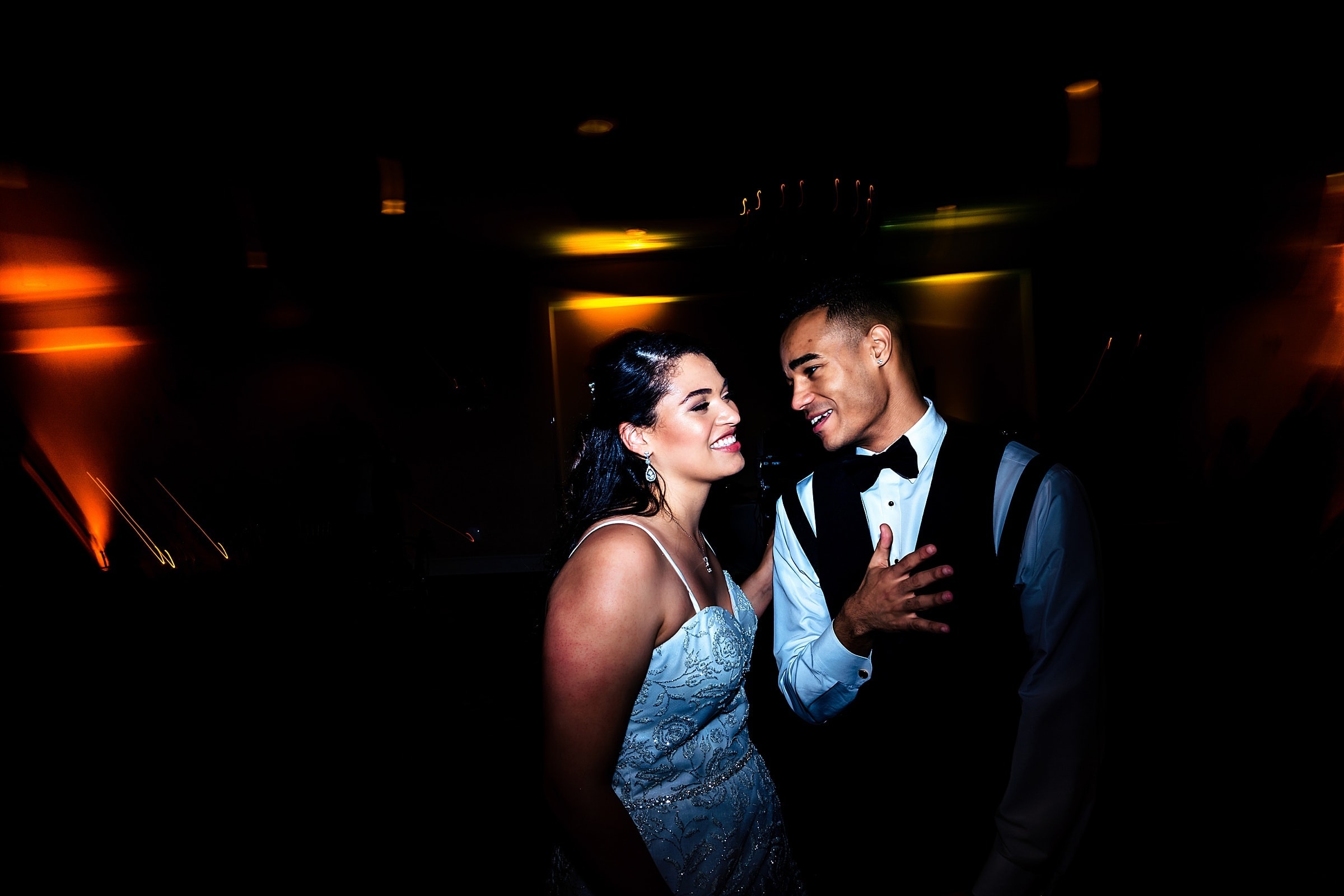 Fun dance floor at a wedding with lots of 90s hiphop and R&B | photos by Kivus & Camera