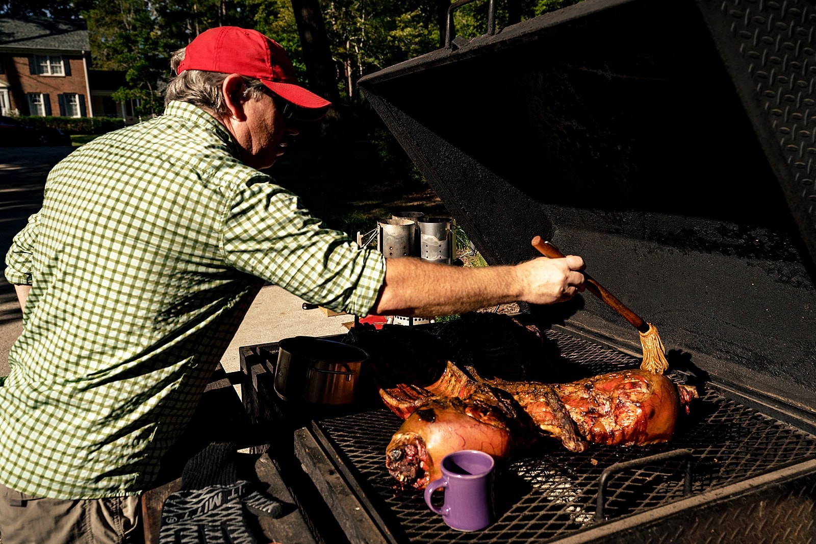 DIY wedding in a backyard with a pig-pickin