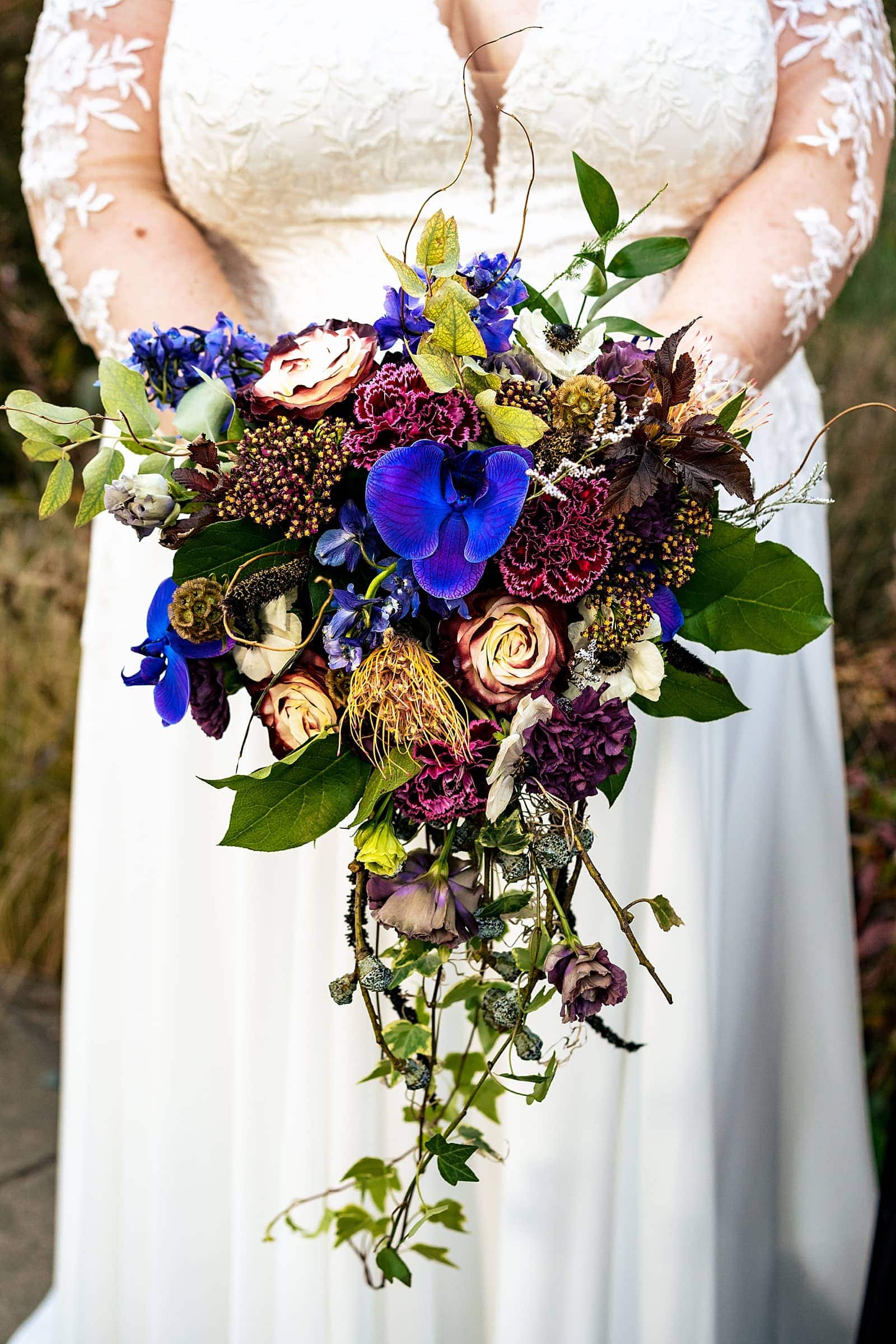Gorgeous fall floral inspiration for a Halloween wedding