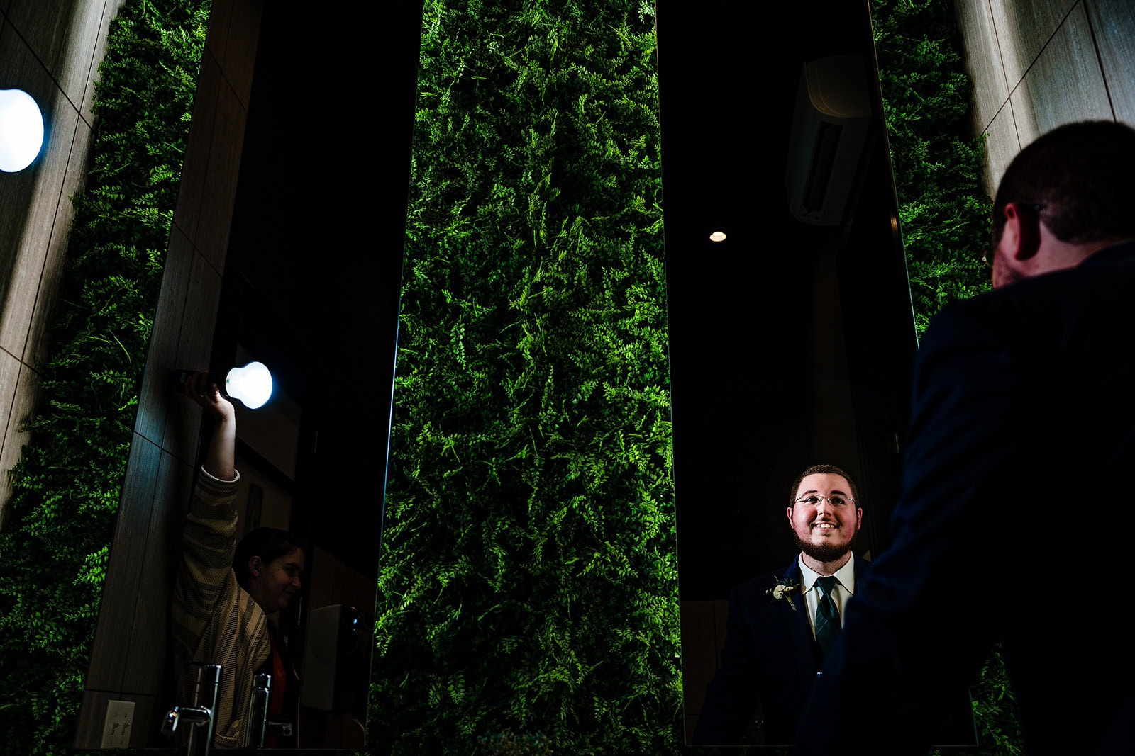 Raleigh wedding photographer behind the scenes