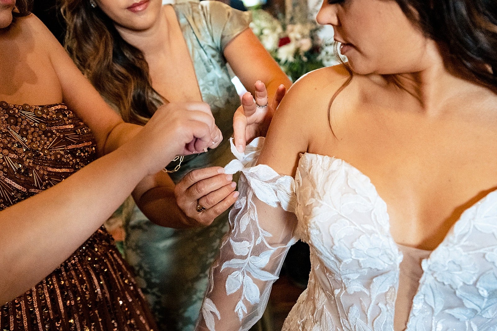 make sure you have double sided tape on hand for your wedding day!