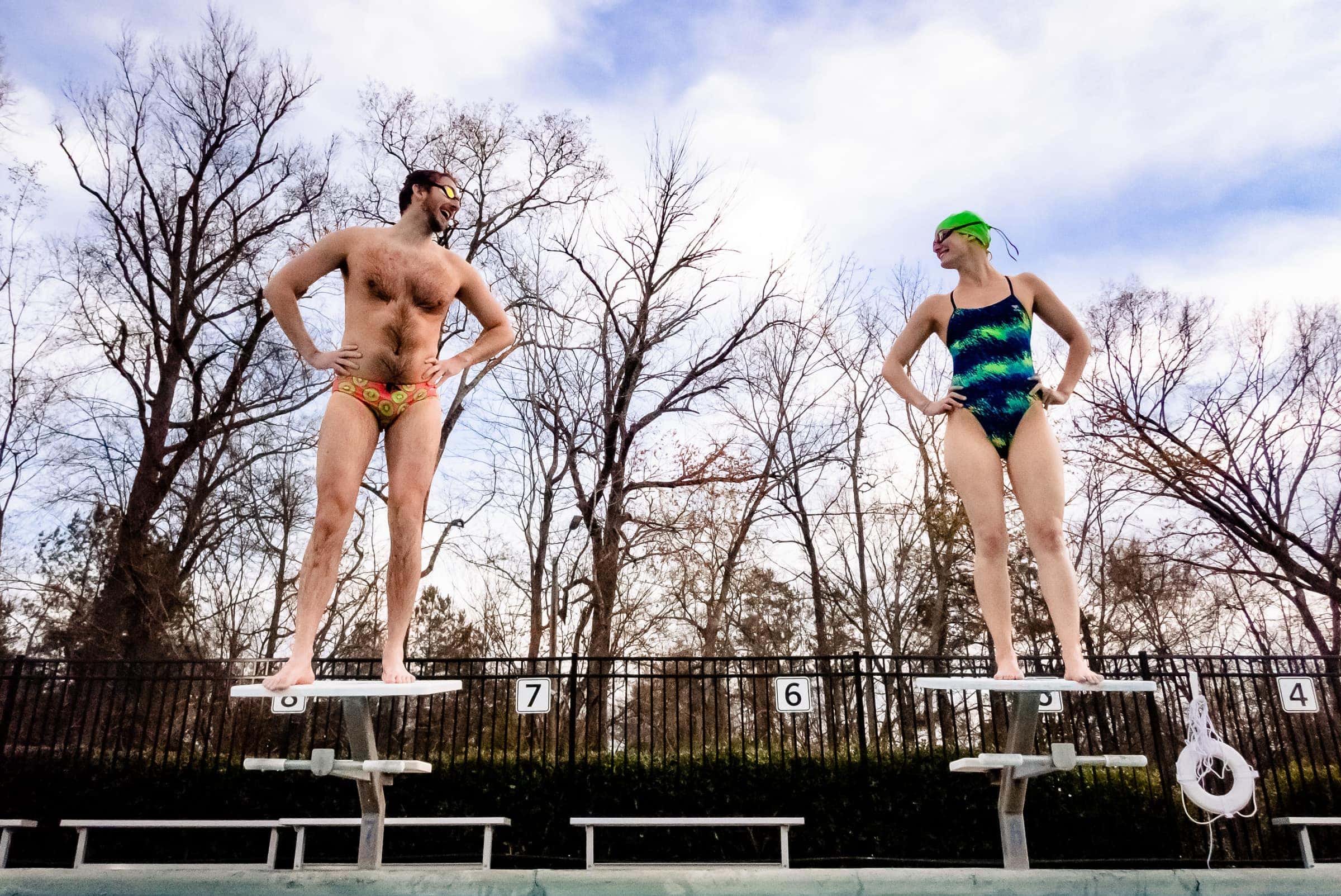 Love to swim? Jump in for a swimming pool engagement photo session | photos by Kivus & Camera
