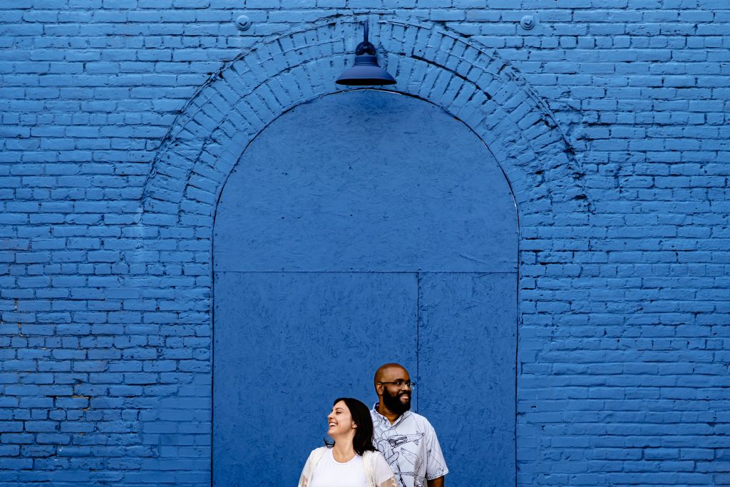 Raleigh engagement photos at the warehouse district | Kivus & Camera
